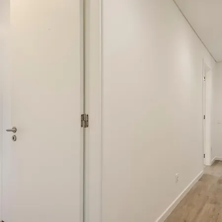 Sun & Surf דירה *