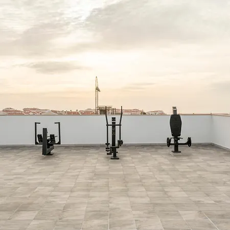 Sun & Surf דירה פניש