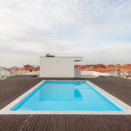 Sun & Surf Apartment